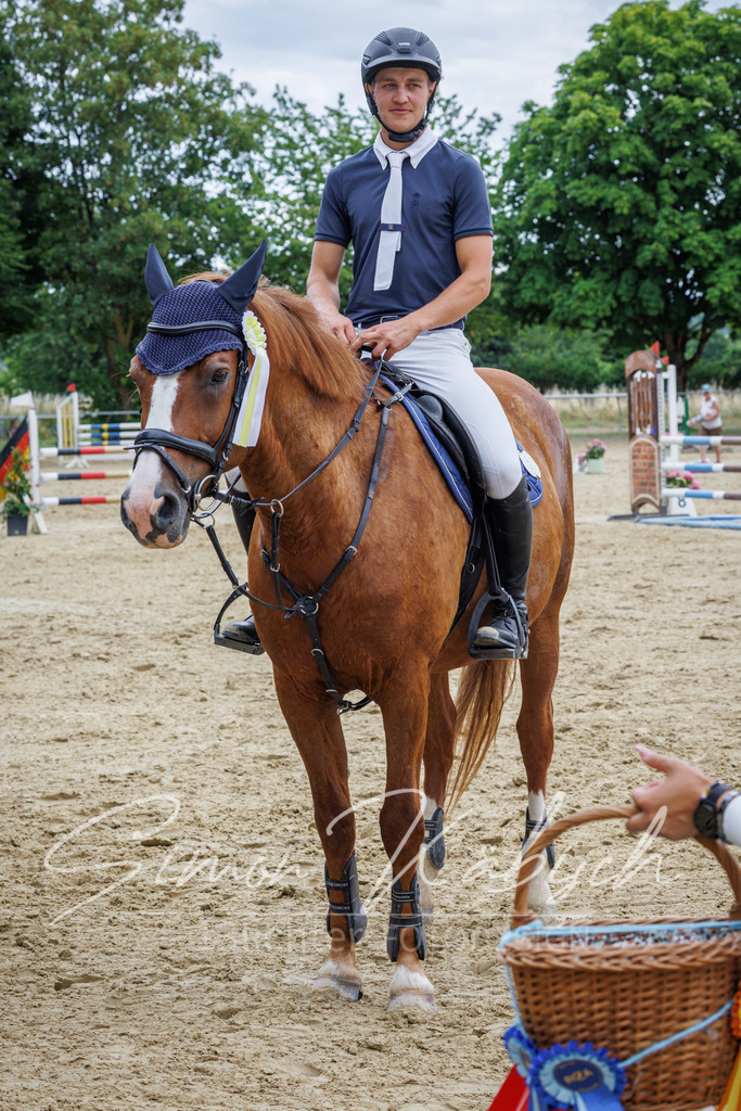 20260705-_3LI6324 | Tierfotografie Pferde, Hunde, Katzen, Haustiere.
Turnierfotografie Reitturniere, Reiten, Springreiten, Dressur in Hanau, dem Main-Kinzig-Kreis und dem Rhein-Main- Gebiet um Frankfurt