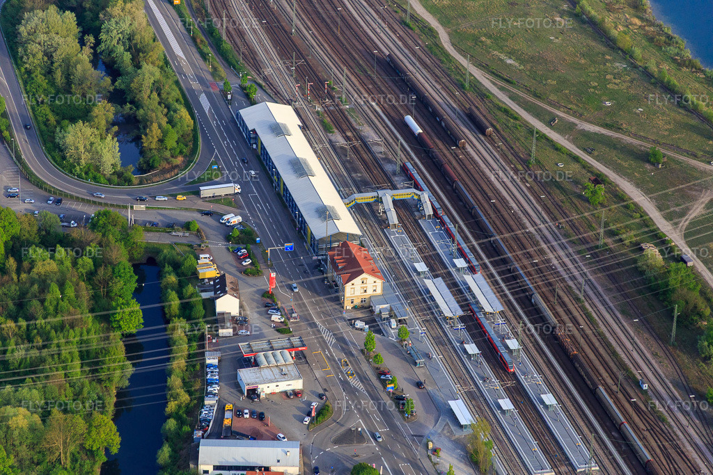 Luftbild: Bahnhof Wörth(Rhein) in Wörth am Rhein im Bundesland Rheinland-Pfalz in Deutschland. Foto: IMG_077937.jpg vom 24.04.2015 durch Werner Riehm/FLY-FOTO.de