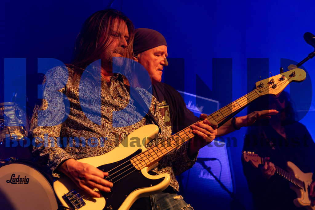 SES_NURPUR20250102-55 | bond - Realisiert mit Pictrs.com