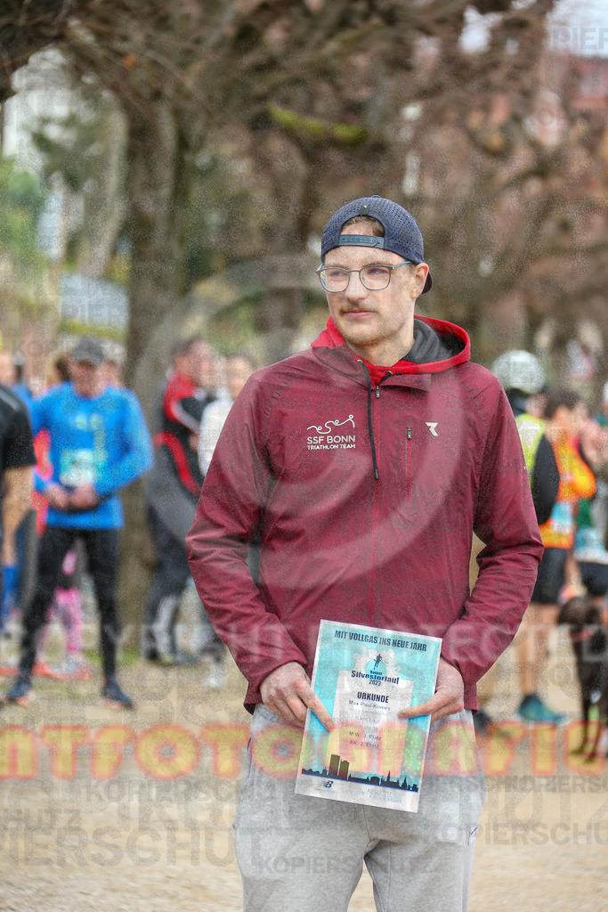 231231_1102_EX1_3780 | Sportfotografie im Rhein-Sieg Kreis, Köln, Bonn, NRW, Rheinland Pfalz, Hessen, etc. Unser Tätigkeitsfeld umfasst den Laufsport vom Volkslauf über den Marathon, Duathlon, Triathon bis zum Ultralauf wie Kölnpfad Ultra oder Schindertrail.