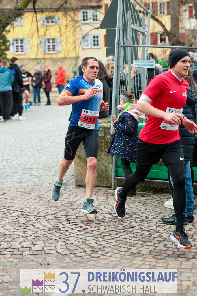 VR Bank Hauptlauf 10000m | 3 Koenigslauf 2023 - Realisiert mit Pictrs.com