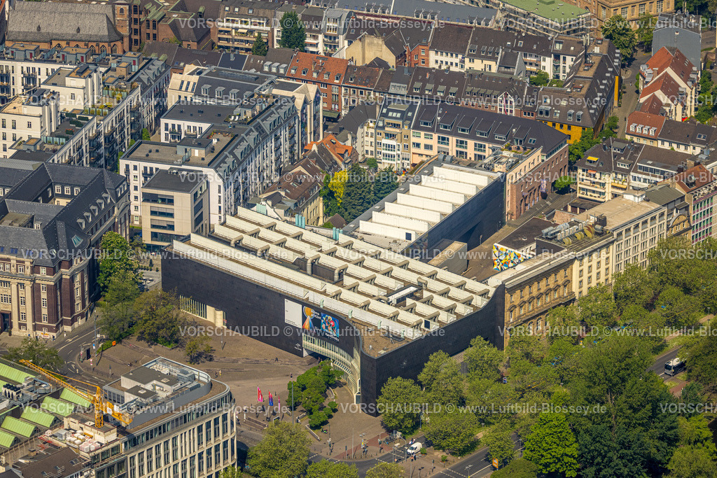 Duesseldorf240501003 | Luftbild, K20 Kunstsammlung Nordrhein-Westfalen Museum für moderne Kunst, Paul-Klee-Platz, Henkel Saal, Grabbeplatz, Altstadt, Düsseldorf, Rheinland, Nordrhein-Westfalen, Deutschland