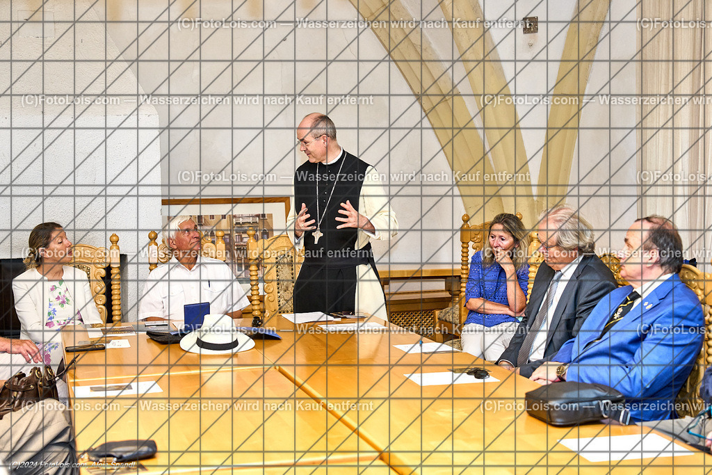 ALP8125_Kartause Gaming_Jubilaeum-Ehrung_Vigneron Jacques | (C)FotoLois.com, Alois Spandl. Ehrung Buchautor Jacques Vigneron aus Ferret, Feier 700 Jahre Hochzeit von Albrecht II mit Johanna von Pfirt, Fr 16. August 2024.