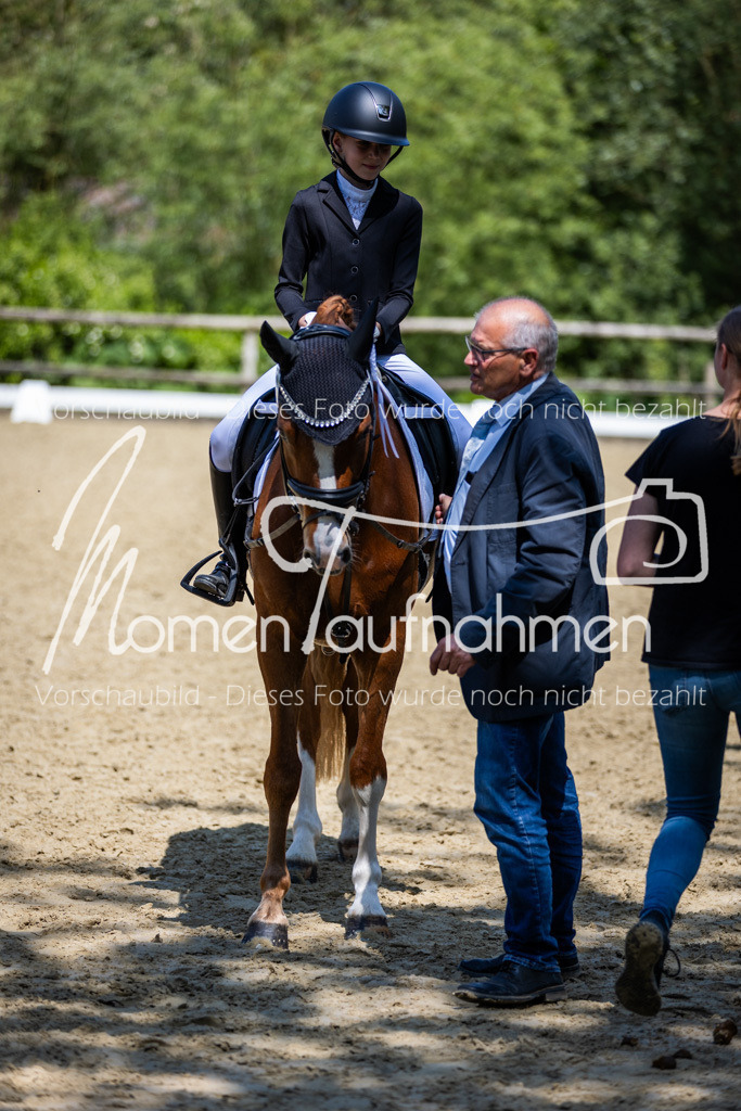 Donop24-RWB-063 | MomenTaufnahmen Pferdesportfotos