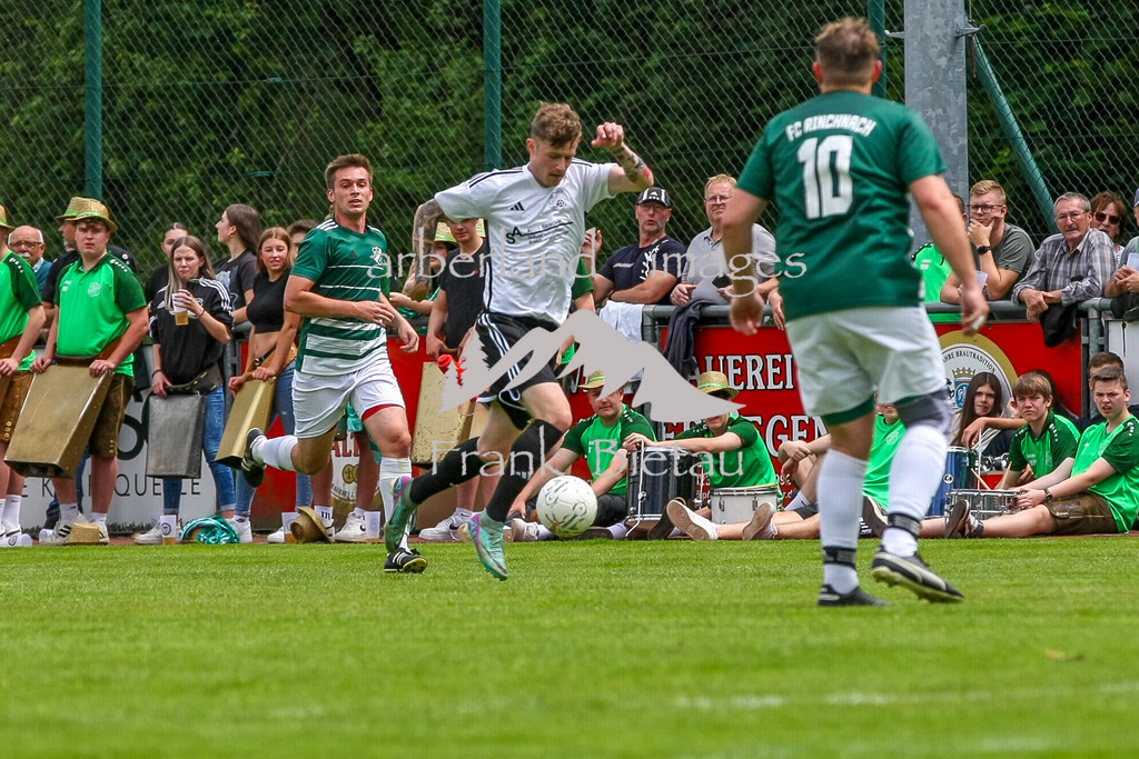 993T0008 | Medien- Sport- Entertainmentfotos