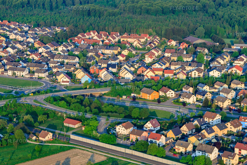 Luftbild: Bernhardstr in Bietigheim im Bundesland Baden-Württemberg in Deutschland. Foto: IMG_40278.jpg vom 22.04.2011 durch Werner Riehm/FLY-FOTO.de