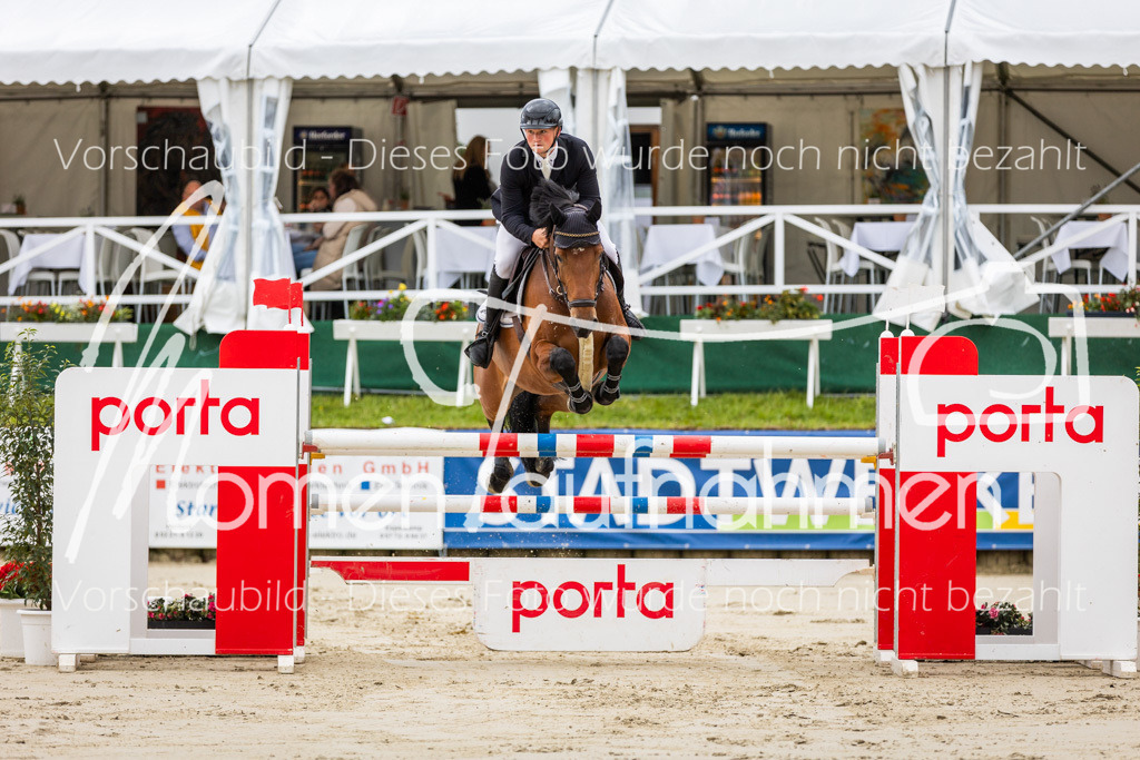 BHO-2PhSpr-M-5-2206 | MomenTaufnahmen Pferdesportfotos