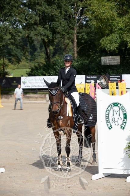 2B4A1373 | pixelfaenger - Realisiert mit Pictrs.com