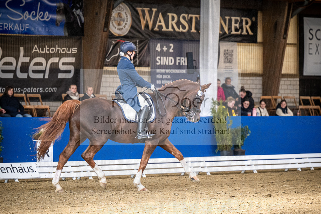 DOS_1878 | Entdecke hochwertige Reitturnierfotos von Foto Oger. Professionell, emotional und authentisch – jetzt Lieblingsmomente im Shop bestellen.Deutschlandweite Turnierfotografie. - Realisiert mit Pictrs.com