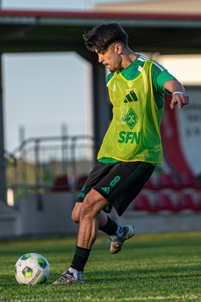 Fußball I A-Junioren I Saison 2025-2026 I VFL Oythe - SFN Vechta I 07441 | jns.sportfotos - Realisiert mit Pictrs.com