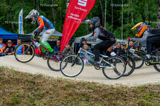 BayBMX2026-05169 | Fotogalerie von Thomas Dettweiler mit Eventbildern und lizenzfreien Fotos. Perfekt als Wandbild, für Büro, Website oder private Nutzung. - Realisiert mit Pictrs.com