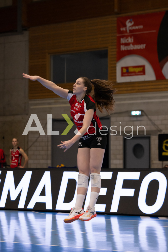 Volleyball I Frauen I Saison 2025-2026 I Volleyball NLA | Women I 1/4 Finals I VC Kanti Schaffhausen - BIWI Volleyball Franches-Montagnes I 21.02.2026 | 4 Laura Vermaas (NL) (VC Kanti Schaffhausen) - Mitte - Realisiert mit Pictrs.com