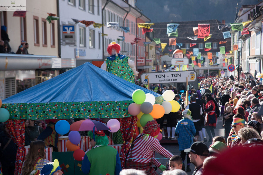 FasMo_23-009 | Fotoblog Schwarzwald, Foto Blog Wiesental, Pfaffenberg, Winterzauber, Zeller Bergland, Zell im Wiesental, Fotoblog Wiesental, Landschaftsfotos, Bilder Wiesental, Natur, Naturbilder, Fastnacht, Zeller Fastnacht, Zeller Fasnacht, Zeller Bergland, Belchen, - Realisiert mit Pictrs.com