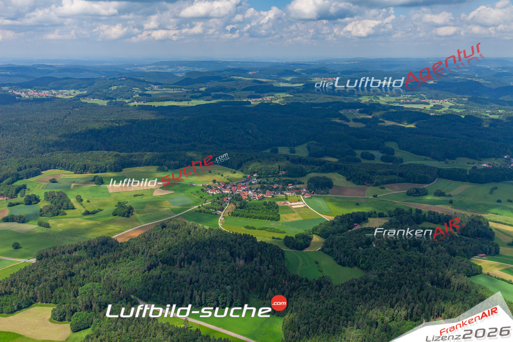 Das Luftbild der Stadt Allersdorf wurde 2019 vom Flugzeug heraus erstellt (keine Drohne) Aufnahmehöhe ca.400 Meter- hohe Auflösung- beste Druck-Qualität garantiert!