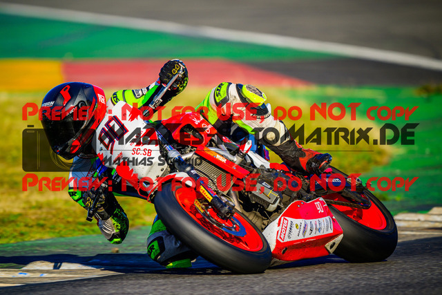 MaZZes_Fotomatrix_20240921_6007705_8409-2 | TWIN