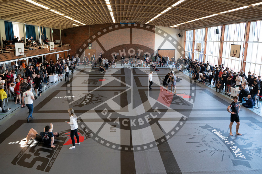 20240309PBB5925 | Fighters compete during the International Luta Livre (ILLCS) Spring Championship in Hannover, Germany, on March 9, 2024.