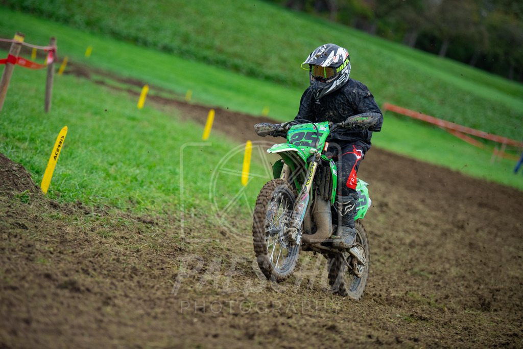 BYR85 (203) | Paeschuphoto Shop - Wer nicht sucht der auch nicht findet.Ob Motocrossbilder oder von einem besuchtem Spiel, Hauptsache Action. - Realisiert mit Pictrs.com