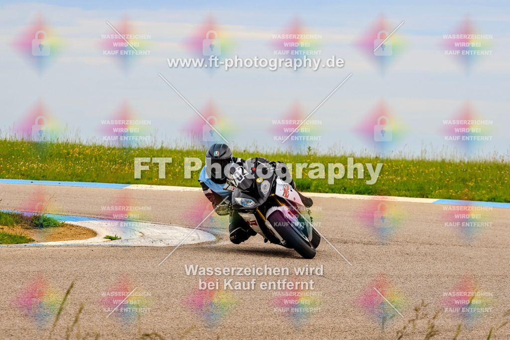 MotoTeam-2606 | Hier findet Ihr Bilder von Touristenfahrten auf der Nürburgring Nordschleife oder von anderen Veranstaltungen die ich besucht habe. Viel Spass beim Durch Schauen 