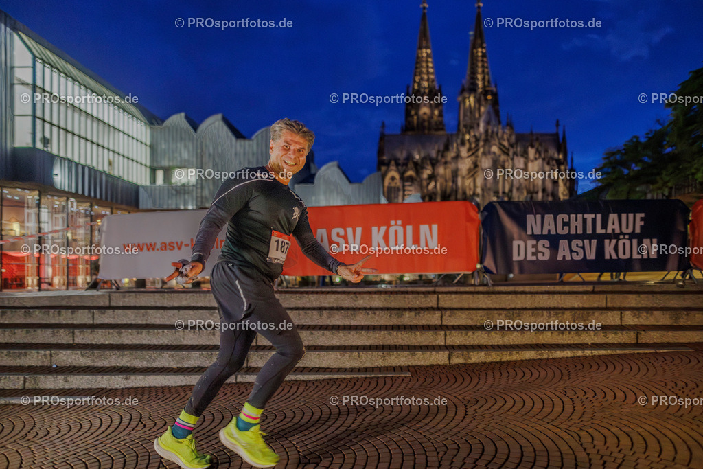 23. Nachtlauf des ASV Koeln; Koeln, 13.05.26 | Impressionen vom 23. Nachtlauf des ASV Koeln am 13.05.26 in der  von Koeln (Deutschland). Foto: BEAUTIFUL SPORTS/Bernd Hoffmann