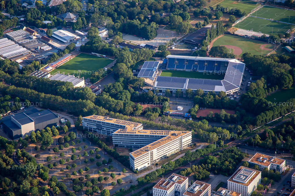 Luftbild: Carl-Benz-Stadion und Fussballcenter Rhein Neckar im Ortsteil Oststadt in Mannheim im Bundesland Baden-Württemberg in Deutschland. Foto: IMG_136880.jpg vom 24.06.2023 durch Werner Riehm/FLY-FOTO.deSVW07.DE