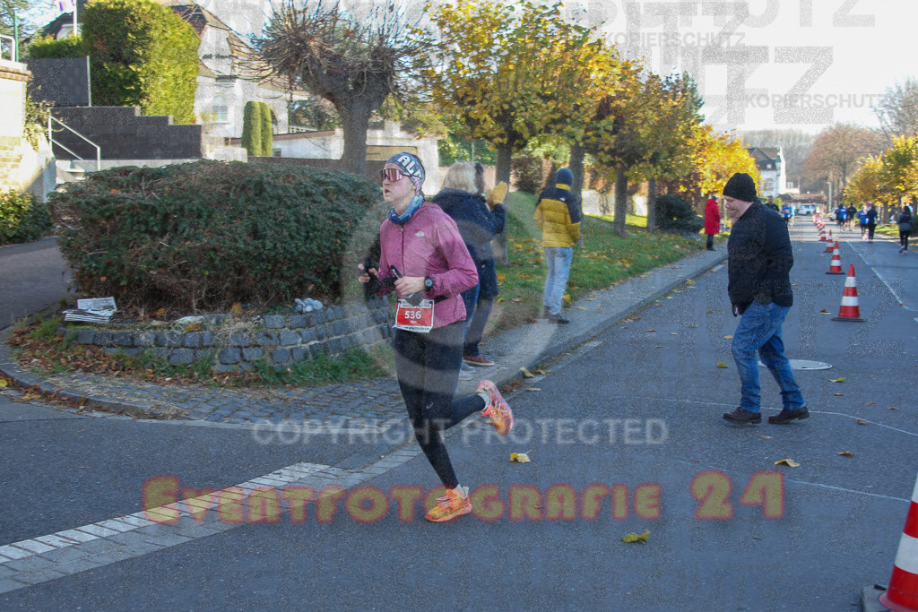 241201_1220_EV4_2141 | Sportfotografie im Rhein-Sieg Kreis, Köln, Bonn, NRW, Rheinland Pfalz, Hessen, etc. Unser Tätigkeitsfeld umfasst den Laufsport vom Volkslauf über den Marathon, Duathlon, Triathon bis zum Ultralauf wie Kölnpfad Ultra oder Schindertrail.