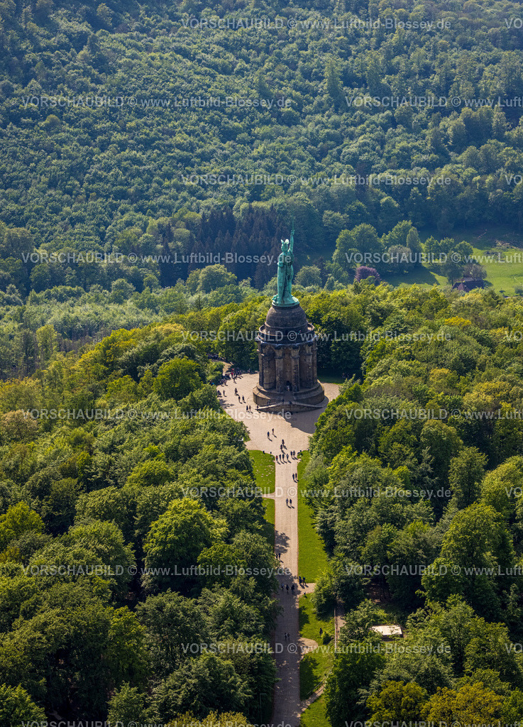 Detmold240505716Hermannsdenkmal_TeutoburgerWald | Luftbild, Hermannsdenkmal, kulturelle Statue des Cheruskerfürsten, nach Entwürfen von Ernst von Bandel, Teutoburger Wald, Hiddesen, Detmold, Ostwestfalen, Nordrhein-Westfalen, Deutschland