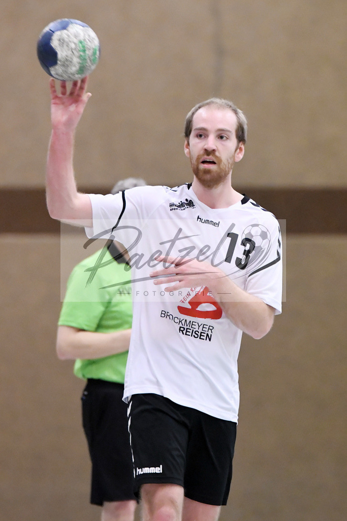 20200125_TEURWD_0069 | Handball, Herren:   beim Spiel der Landesklasse Süd zwischen SG Teuto Handball vs. RW Damme am 25.01.2020 in der Sporthalle-Gellenbeck in Hagen a.T.W., Deutschland.(Foto von Nico Paetzel) - Realisiert mit Pictrs.com