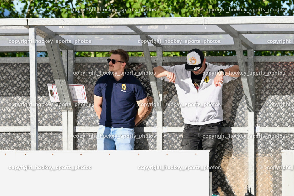 VAS Ballhockey Villach vs. ASKÖ Villach Ballhockey | Headcoach VAS Villach Eder Mannfred, VAS Ballhockey Villach vs. ASKÖ Villach Ballhockey , VAS Ballhockey Villach vs. ASKÖ Villach Ballhockey  am 13.05.2026 in Villach (Alpen Arena ), Austria, (Photo by Bernd Stefan)