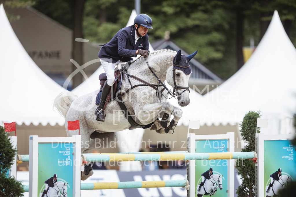 240915_OWLCh_GP-863 | Deine schönsten Turniermomente als professionelle Fotos! Entdecke hochwertige Pferdesport-Fotografie im Online-Shop. Jetzt Fotos finden & bestellen!