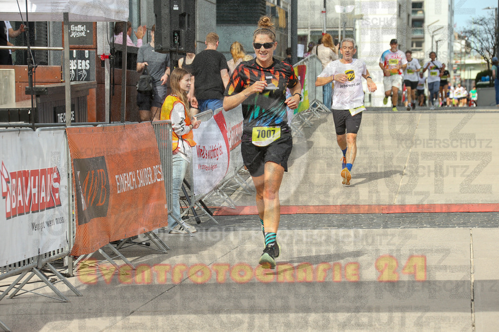 250920_1327_EX1_4646 | Sportfotografie im Rhein-Sieg Kreis, Köln, Bonn, NRW, Rheinland Pfalz, Hessen, etc. Unser Tätigkeitsfeld umfasst den Laufsport vom Volkslauf über den Marathon, Duathlon, Triathon bis zum Ultralauf wie Kölnpfad Ultra oder Schindertrail.