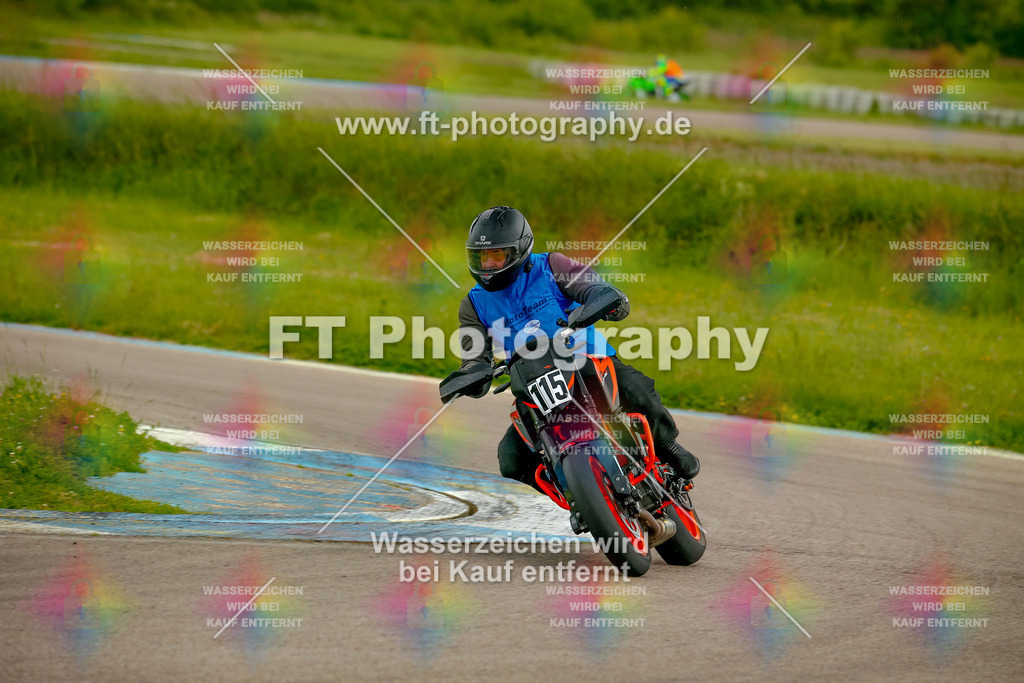 _MOT2355 | Hier findet Ihr Bilder von Touristenfahrten auf der Nürburgring Nordschleife oder von anderen Veranstaltungen die ich besucht habe. Viel Spass beim Durch Schauen 