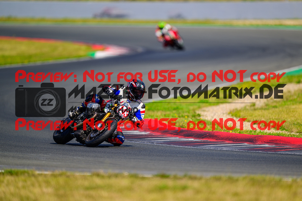 MaZZes_FotoMatrix_240725_6007705_9368 | ROT