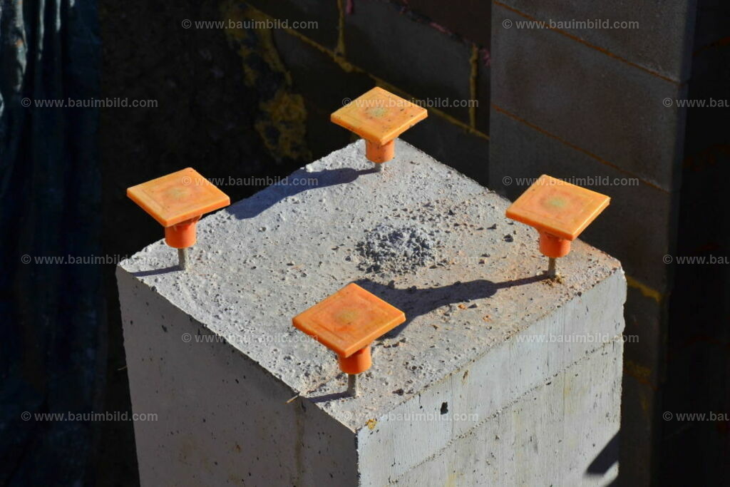 bib-lg04-betonarbeiten-0446 | Nach LV-Leistungsgruppen sortierte Detailfotos über den Bau eines Hauses. Alle Hausbau-Bilder direkt vom Urheber und Autor der Website Haus-Selber-Bauen.com
