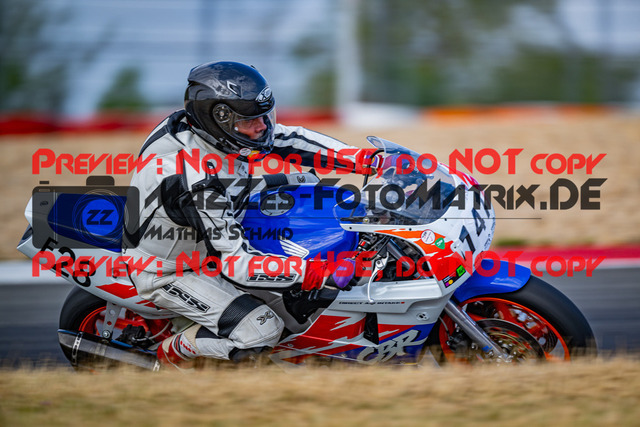 MaZZes_FotoMatrix_230719_6623 | GRUEN