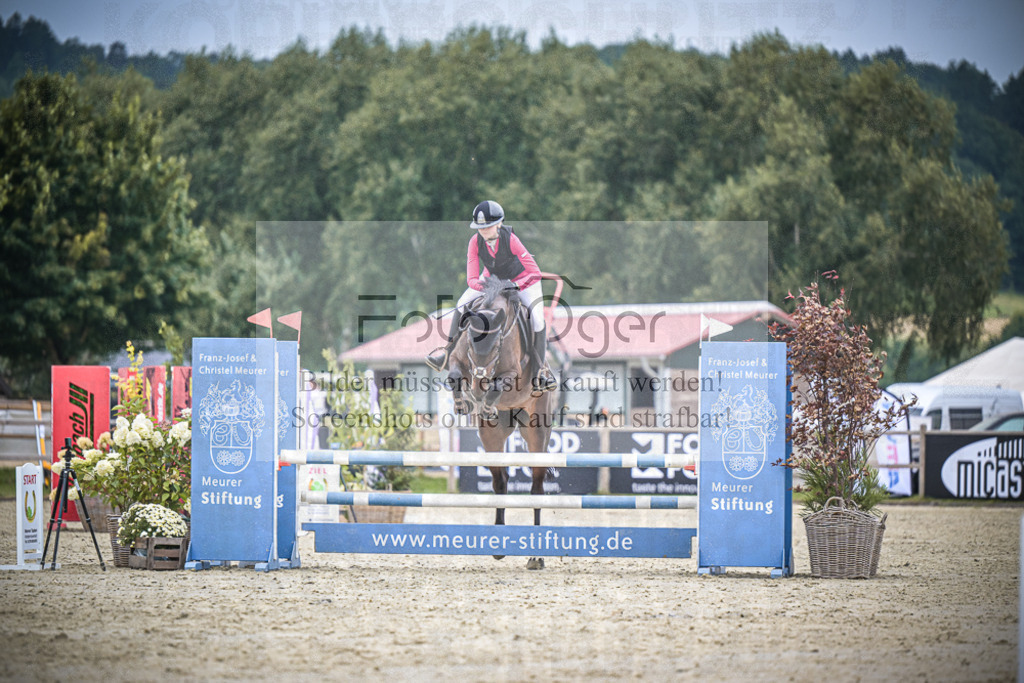 DOS_0564 | Entdecke hochwertige Reitturnierfotos von Foto Oger. Professionell, emotional und authentisch – jetzt Lieblingsmomente im Shop bestellen.Deutschlandweite Turnierfotografie. - Realisiert mit Pictrs.com