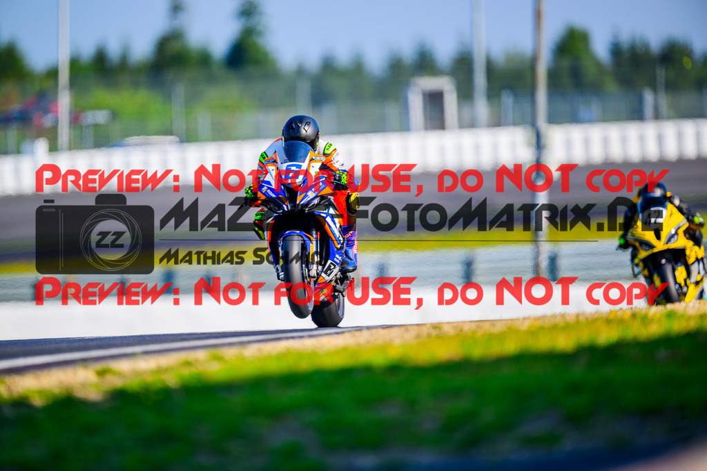 MaZZes_FotoMatrix_240901_6007705_5684 | STK1000