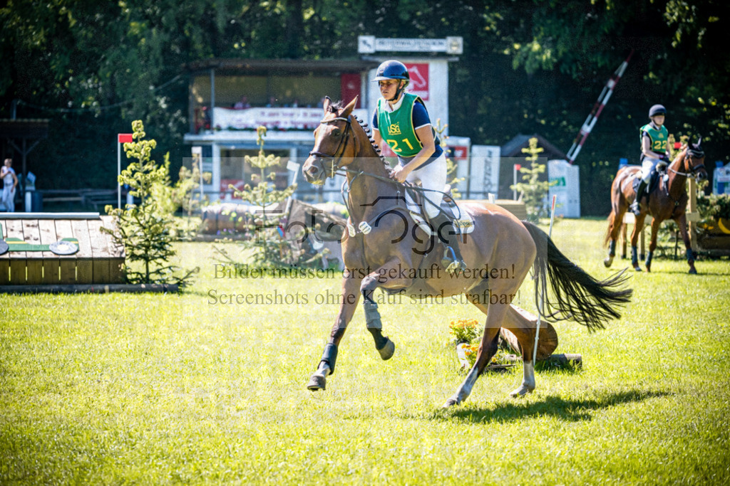 Vielseitigkeitsturnier Melle Oldendorf | Entdecke hochwertige Reitturnierfotos von Foto Oger. Professionell, emotional und authentisch – jetzt Lieblingsmomente im Shop bestellen.Deutschlandweite Turnierfotografie. - Realisiert mit Pictrs.com