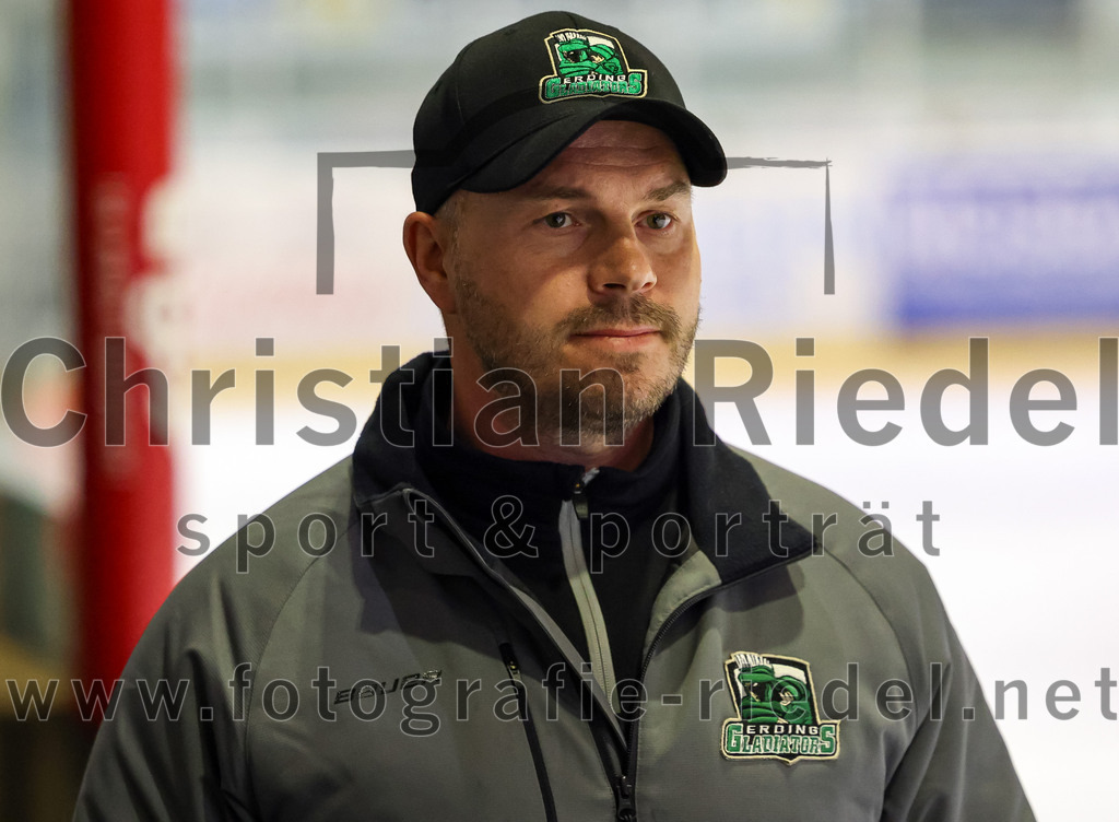 2022-12-23_151_TSV_Erding_gegen_EA_Schongau | Erding, Deutschland, 23.12.2022:
Eishockey, Bayernliga 2022 / 2023, 22. Spieltag, TSV Erding gegen EA Schongau, Endergebnis: 

Foto: Christian Riedel / fotografie-riedel.net