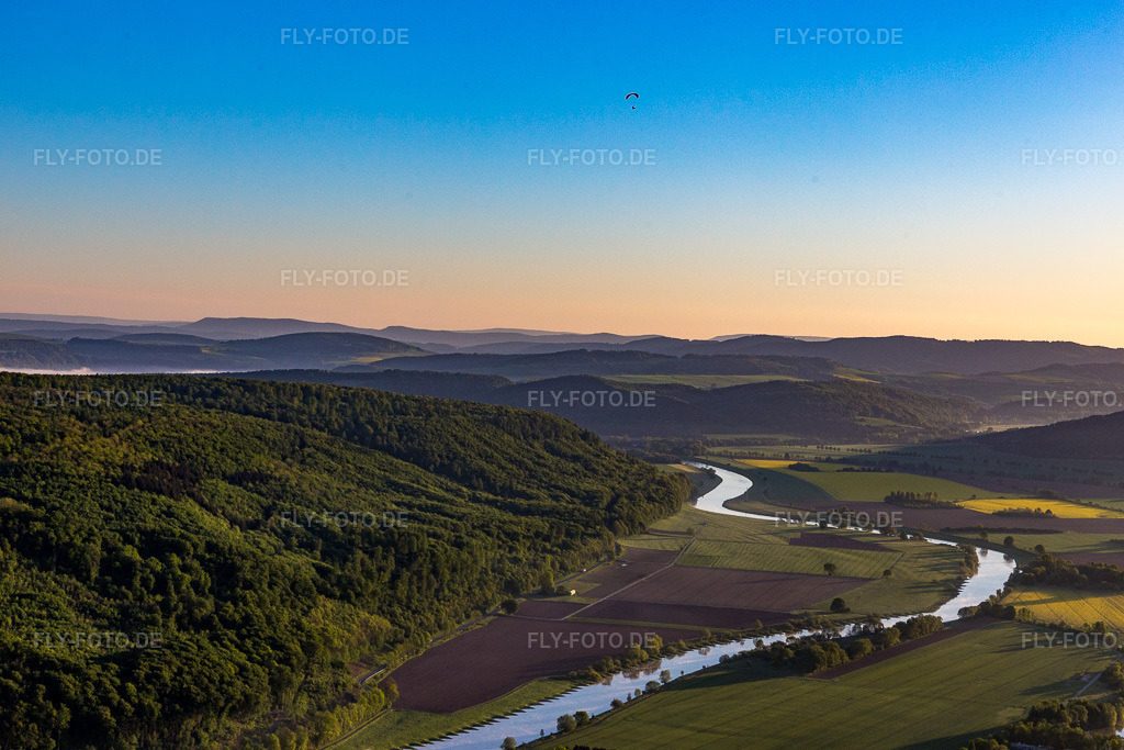 Luftbild: Östlichster Punkt von NRW im Ortsteil Stahle in Höxter im Bundesland Nordrhein-Westfalen in Deutschland. Foto: IMG_107103.jpg vom 05.05.2018 durch Werner Riehm/FLY-FOTO.de