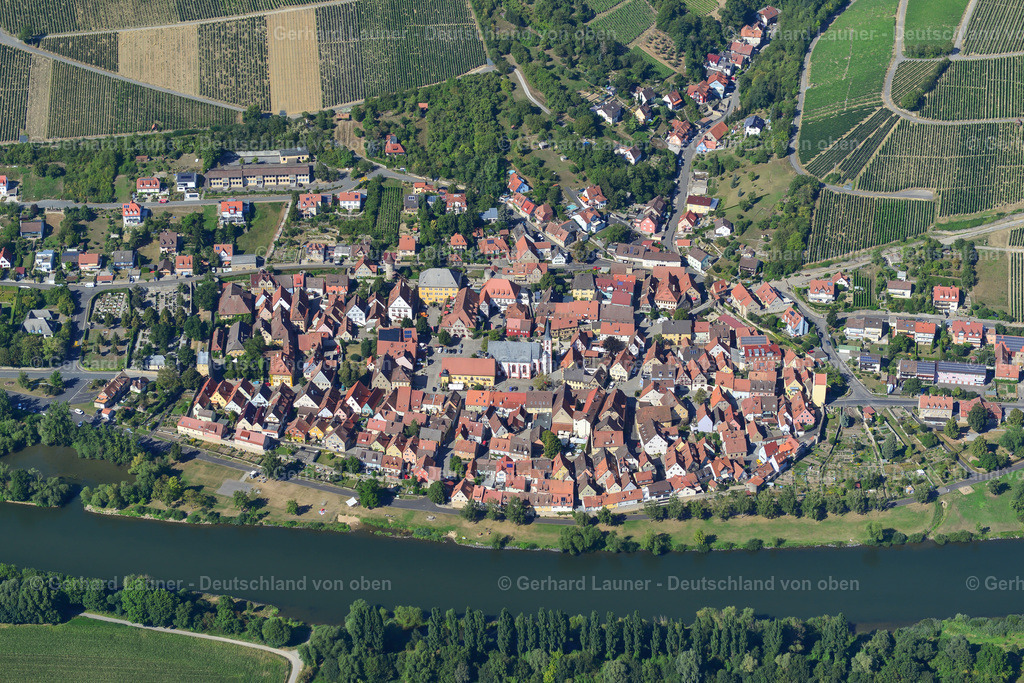 3650350 | FRICKENHAUSEN AM MAIN 31.08.2016 Altstadtbereich und Innenstadtzentrum  in Frickenhausen am Main im Bundesland Bayern, Deutschland // Old Town area and city center  in Frickenhausen am Main in the state Bavaria, Germany Foto: Gerhard Launer