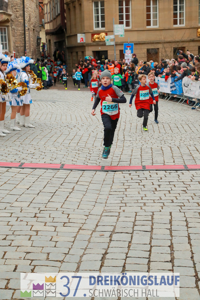 AOK JuniorCup 400m | 3Koenigslauf 2023 - Realisiert mit Pictrs.com