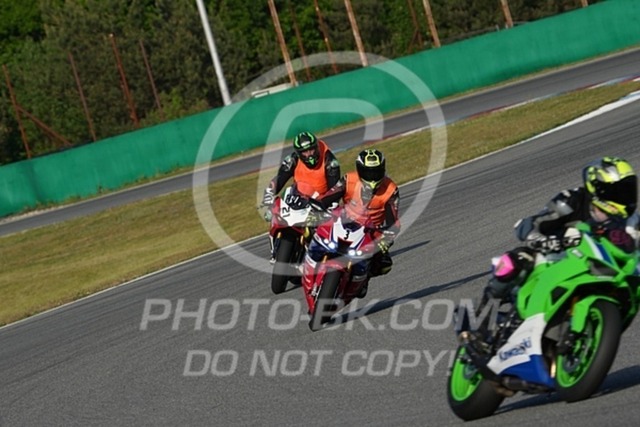 2024_05_04_PBK_30109 | Sportfotografie; SlowMotion; Video; Rennstrecke; Hafeneger; Speer; Racing; RSE; BMW; CBO; Trackday; Motorsportarena; Hockenheimring; Brno; Most; Barcelona; Valencia