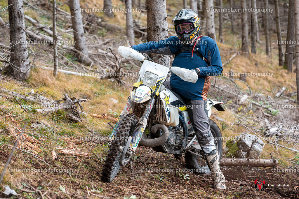 fuernholzer_251026-C1-412 | Fotografische Impressionen von der Red Stag Enduro Extreme by fuernholzer-photography.com. Endurosport in Österreich fotografisch festgehalten von fuernholzer. Auftragsfotografie für Private, Gewerbefotos und Industriefotografie. Eventfotografie, Sportfotografie und Motorsportfotografie. Anbieter von Fotoworkshops, Fototraining, fotografischen Vorträgen und Fotoseminaren.