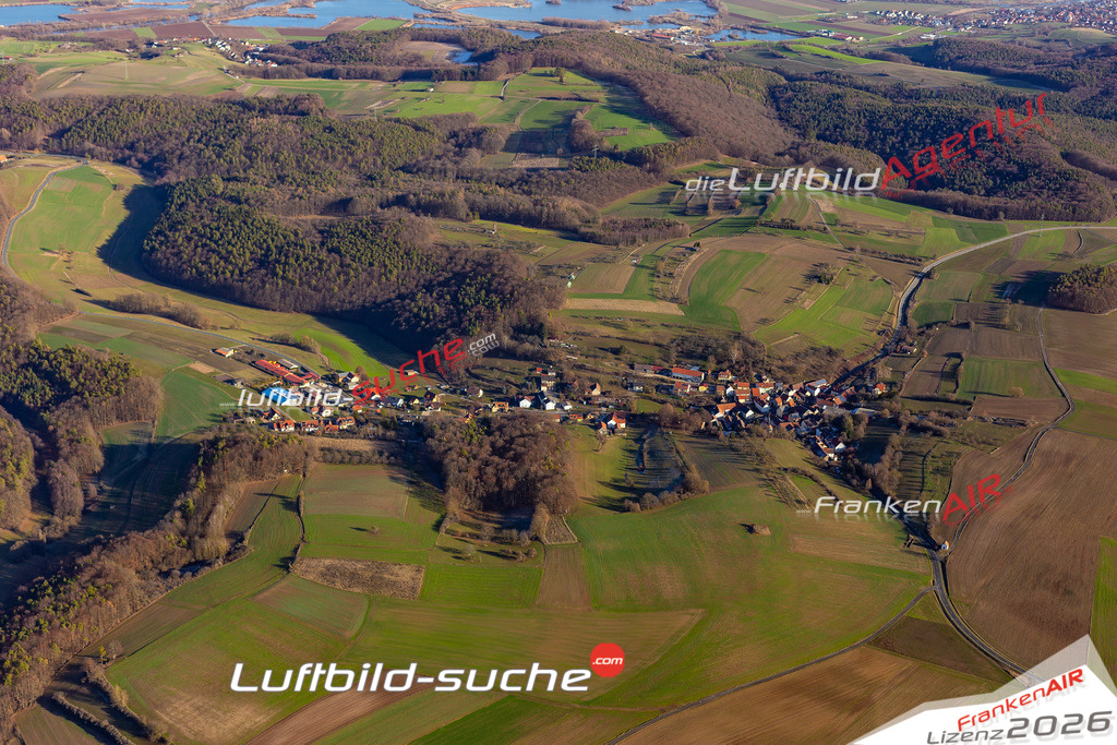 Die Luftbildaufnahme Lembach - Eltmann wurde 2019 mittels Flugzeug (keine Drohne) erstellt. Perfekte Schärfe und Druck- Ergebnisse- Garantiert!