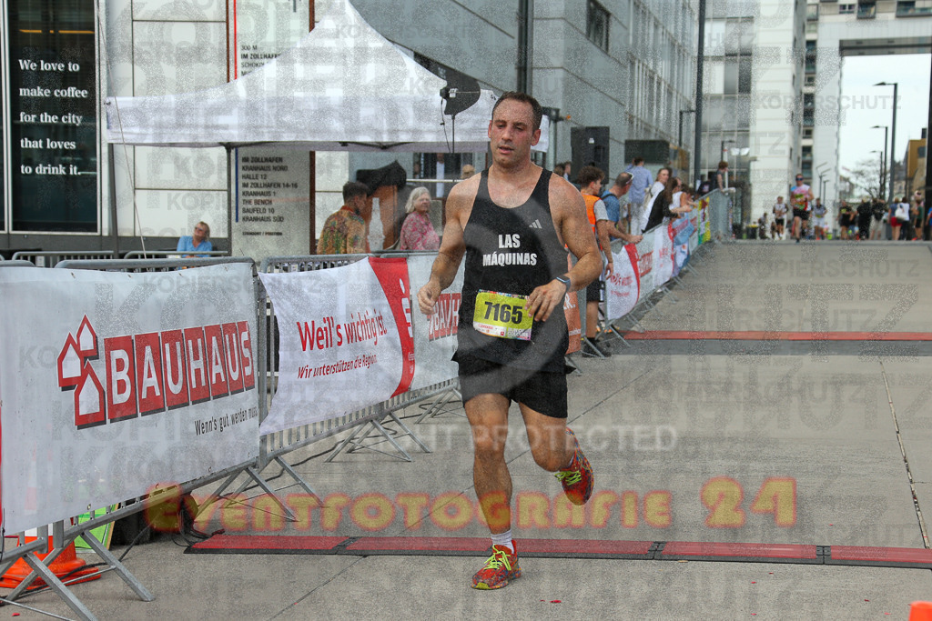 250920_1516_EX1_8719 | Sportfotografie im Rhein-Sieg Kreis, Köln, Bonn, NRW, Rheinland Pfalz, Hessen, etc. Unser Tätigkeitsfeld umfasst den Laufsport vom Volkslauf über den Marathon, Duathlon, Triathon bis zum Ultralauf wie Kölnpfad Ultra oder Schindertrail.