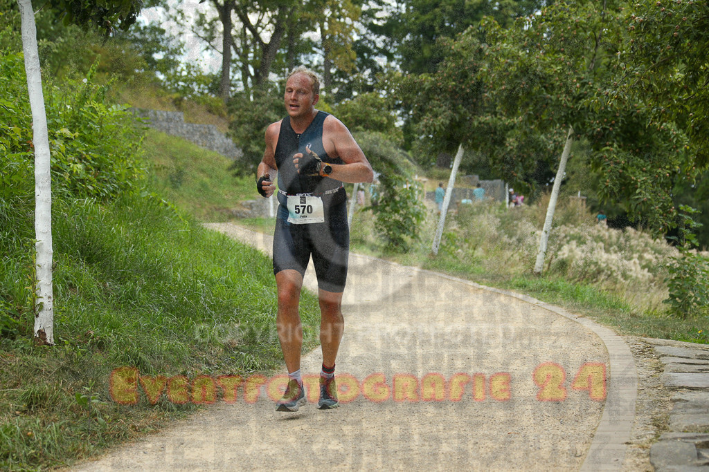 250824_1423_EX1_6019 | Sportfotografie im Rhein-Sieg Kreis, Köln, Bonn, NRW, Rheinland Pfalz, Hessen, etc. Unser Tätigkeitsfeld umfasst den Laufsport vom Volkslauf über den Marathon, Duathlon, Triathon bis zum Ultralauf wie Kölnpfad Ultra oder Schindertrail.