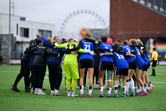 Fußball I Frauen I Saison 2025-2026 I Regionalliga Nord I 10. Spieltag I FC St. Pauli - Hamburger SV U20 I 14132 | Der Sportfotograf. - Realisiert mit Pictrs.com
