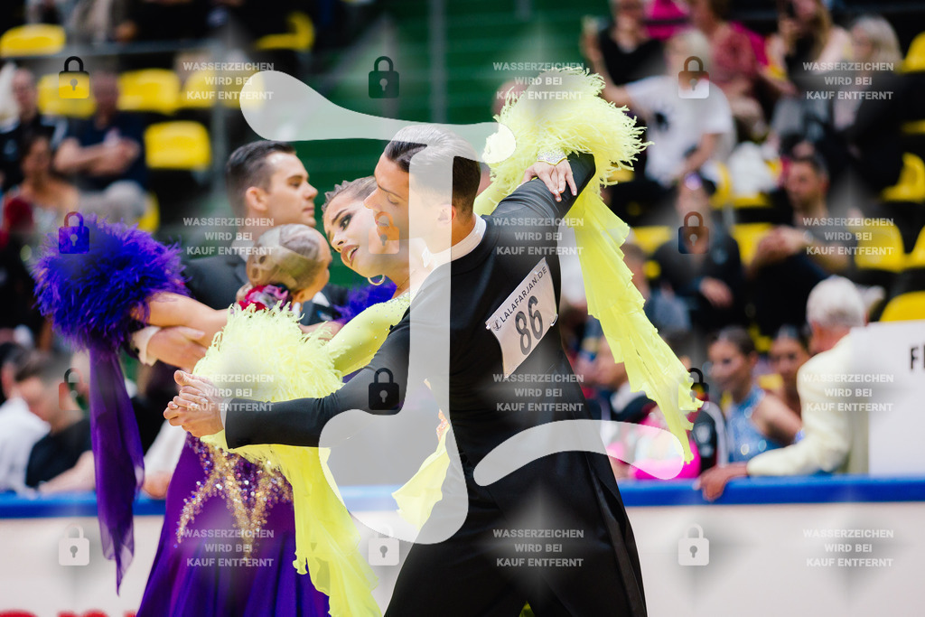 Hessen Tanzt WDSF International Open Standard 5th (86) Vladyslav Tsykhanovskyi _ Veronika Tsikhanovska (Schwarz-Weiß-Club Pforzheim)-2025-05-17-8805 | Webshop for digital downloads and prints of dance sport, event & show photographer Julian Link - Realisiert mit Pictrs.com
