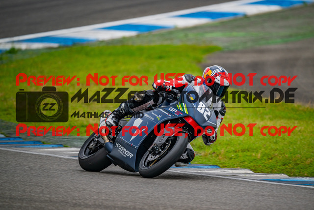 MaZZes_FotoMatrix_240701_6007705_5127 | GELB