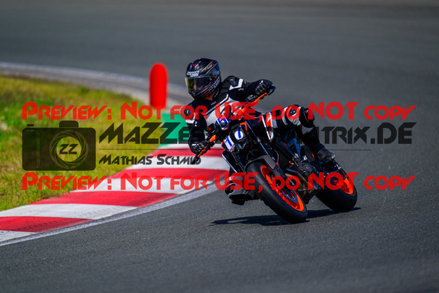 MaZZes_FotoMatrix_240725_6007705_5598 | BLAU